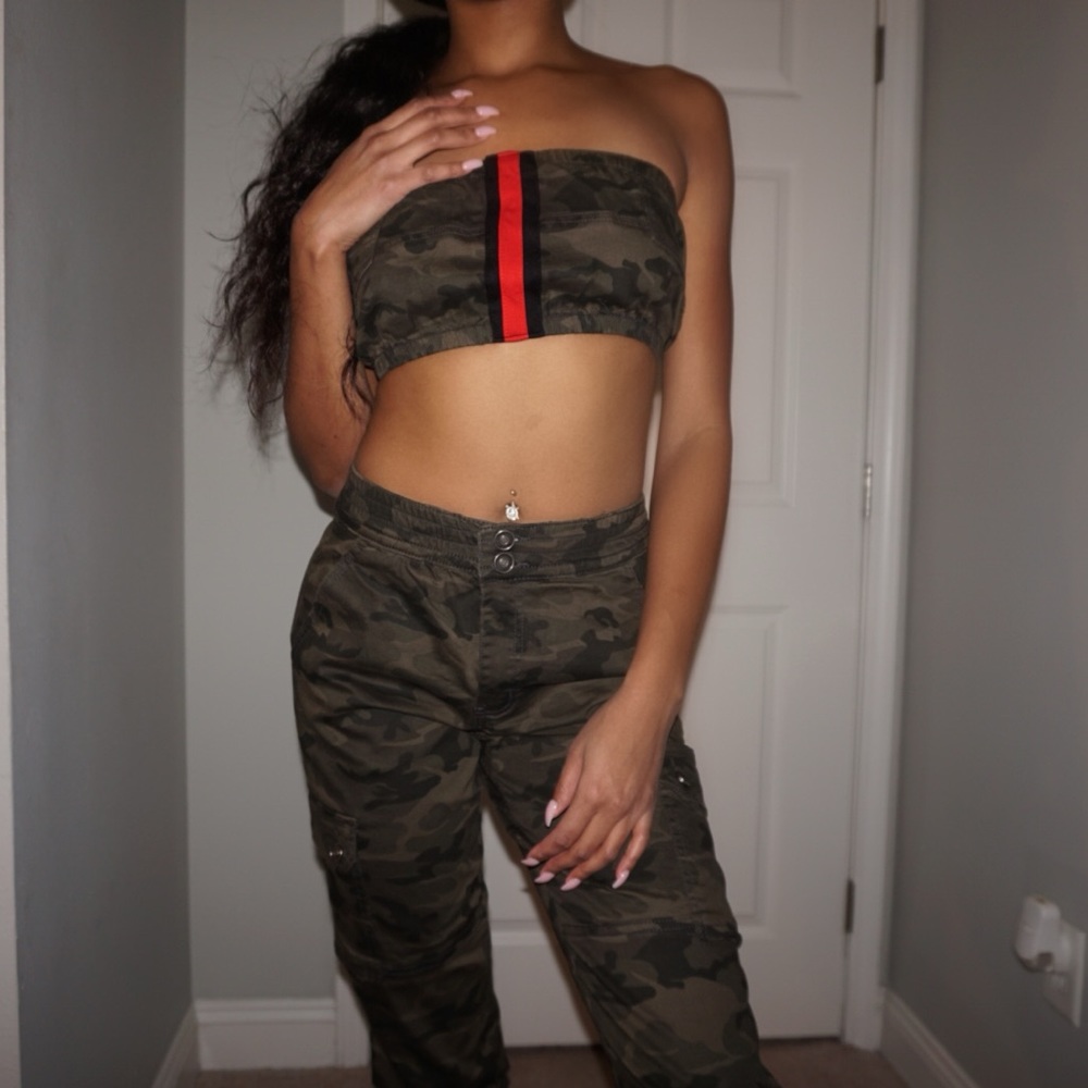 Never worn camouflage 2-piece set for an edgy look